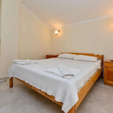 Sunset Club Lebrentals Appartement *
