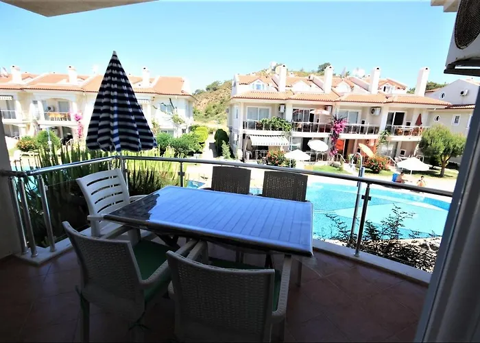 Sunset Club Lebrentals Apartment