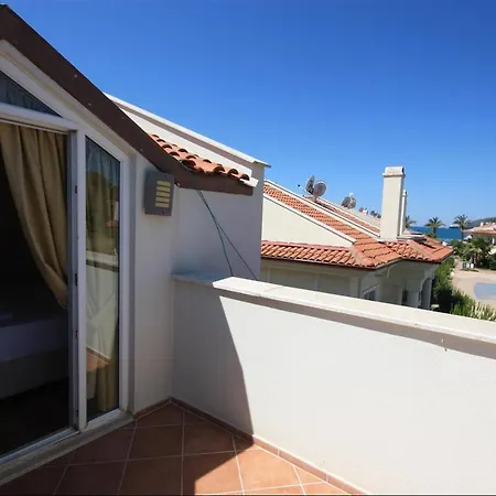 Sunset Club Lebrentals Апартаменты *